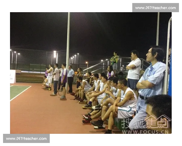 聚焦全球篮球赛事动态与赛场精彩瞬间深度前瞻报道全景追踪热点速